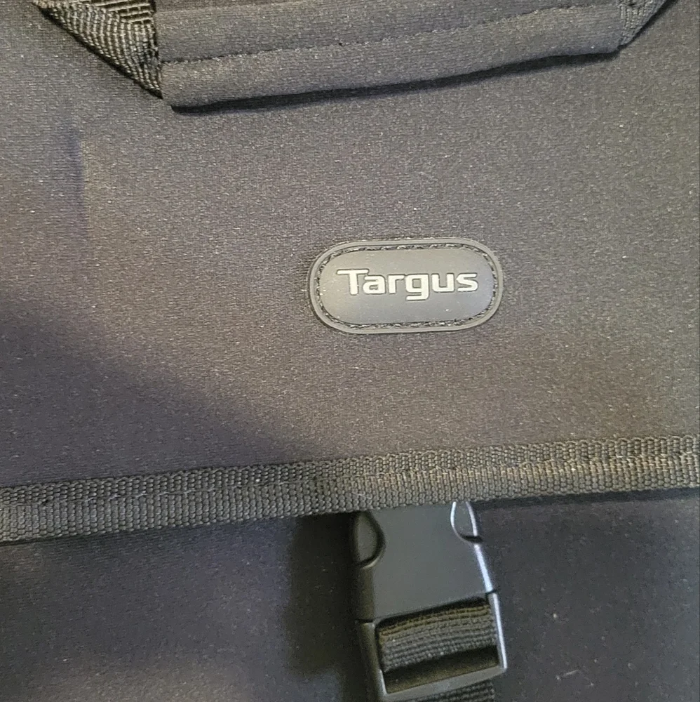 Targus 16 inch Laptop Sleeve/Bag
